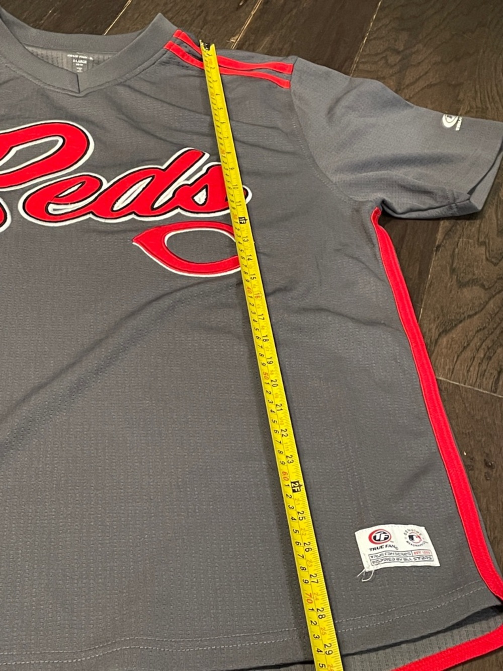 MLB Cincinnati Reds Gray and Red Team Tee - Picture 3 of 6